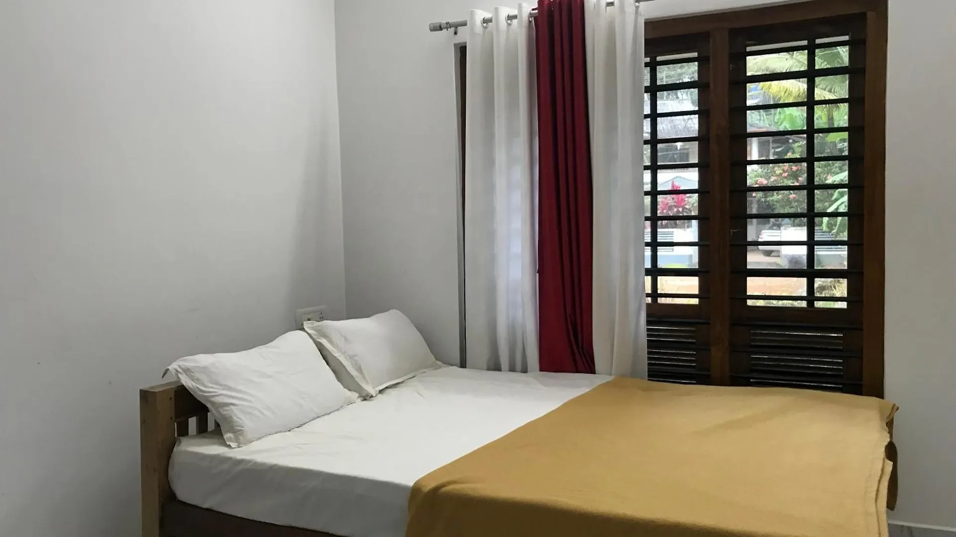 Anaviratty Green Moon Munnar Homestay